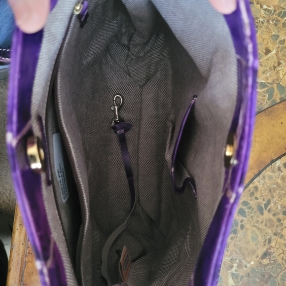 Dooney & Bourke Purple Leather Women's Bag - Picture 7 of 10